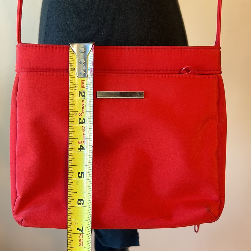 Amanda Smith Small Red Nylon Multi-pocket Crossbody Bag - Picture 10 of 12